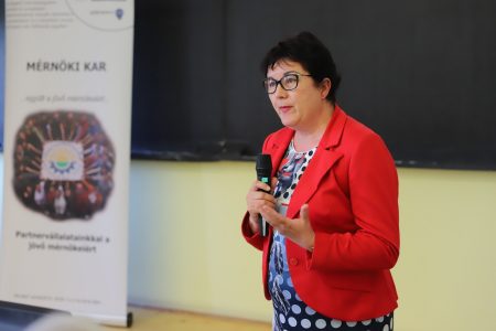 A szegedi tudós és német kollégája szerint változtatni kell a nevezéktani szabályzáson