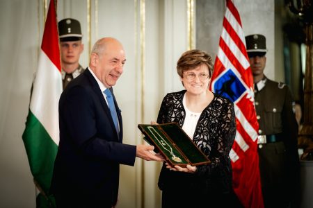 Corvin-láncot kapott Karikó Katalin és Krausz Ferenc