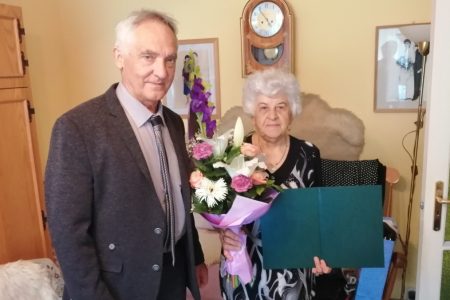A 90 éves Zsófi nénit köszöntötték Vásárhelyen