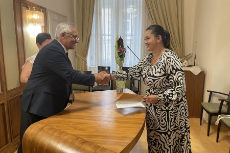 Berényi Károly előtt tehetett magyar állampolgársági esküt a háromgyerekes anyuka