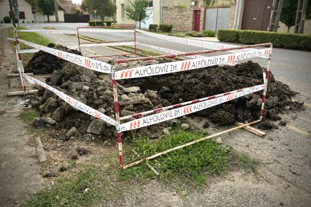 Ma négy vásárhelyi utcában is dolgoznak a vízművek szakemberei
