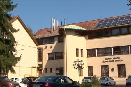 Fegyelmezésként vetkőztette alsóneműre diákjait egy nyírmeggyesi tanárnő