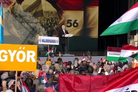Orbán Viktor arról beszélt október 23-án, hogy közel állunk a világháborúhoz