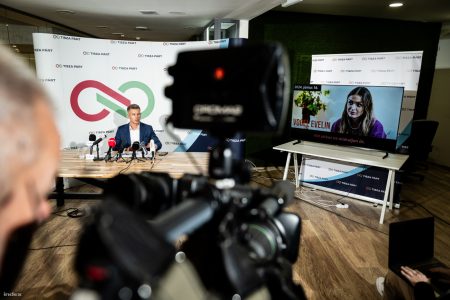 Magyar Péter elmúlt évtizedek legnagyobb politikai botrányáról beszélt rendkívüli sajtótájékoztatóján