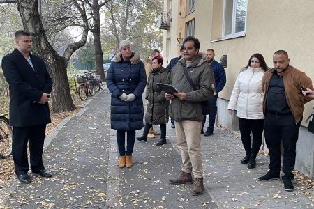Támogatásokról és kilakoltatásokról tartott fórumot a Cigány Nemzetiségi Önkormányzat