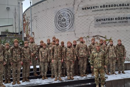 A Kratochvilból többen a Nemzeti Közszolgálati Egyetemen tanulnának tovább
