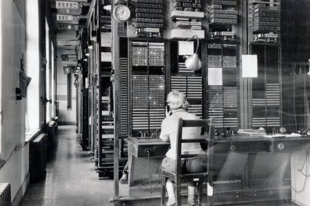 Vásárhely Anno: majd’ száz éve szerelték fel az első telefonközpontot Vásárhelyen