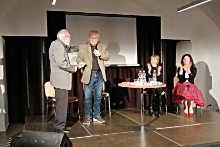 Egy nemzedék nőtt fel rajtuk – élő legendák a kamaraszínház színpadán