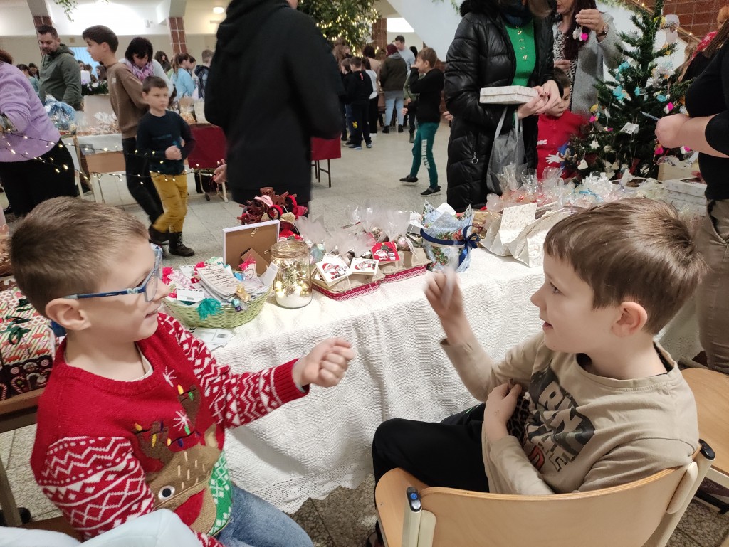 Luca-nap a kertvárosi katolikus iskolában (1)