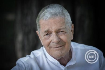 Elhunyt Mécs Károly színművész