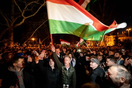 Magyar Péter kora este bejelenti, hányan is töltötték ki a Tisza Párt konzultációját