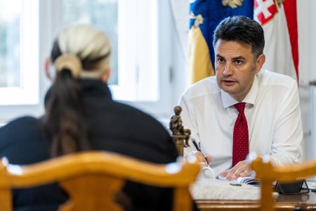 Rengetegen fordultak a polgármesterhez fogadóóráján