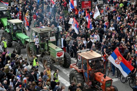 Félmillióan tüntethettek szombaton Belgrádban, előkerülhetett a hangágyú, de az elnök szerint megértették az üzenetet