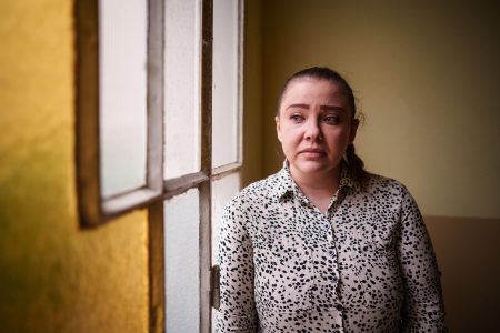 Fél év után jutott haza édesanyjához a kisbaba, akit jogtalanul tartottak a kórházban