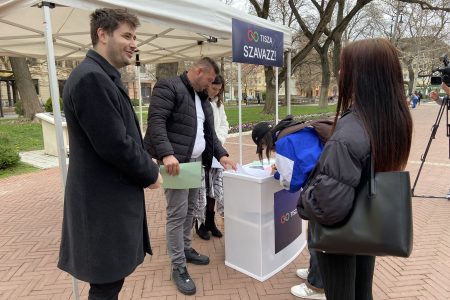 Vásárhelyen is megkezdődött a Tisza népszavazási akciója
